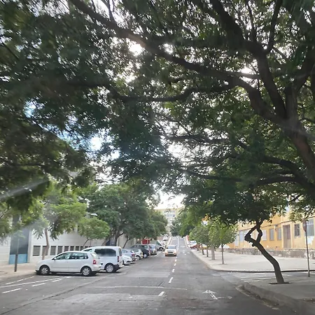 B&l * サンタクルスデテネリフェ